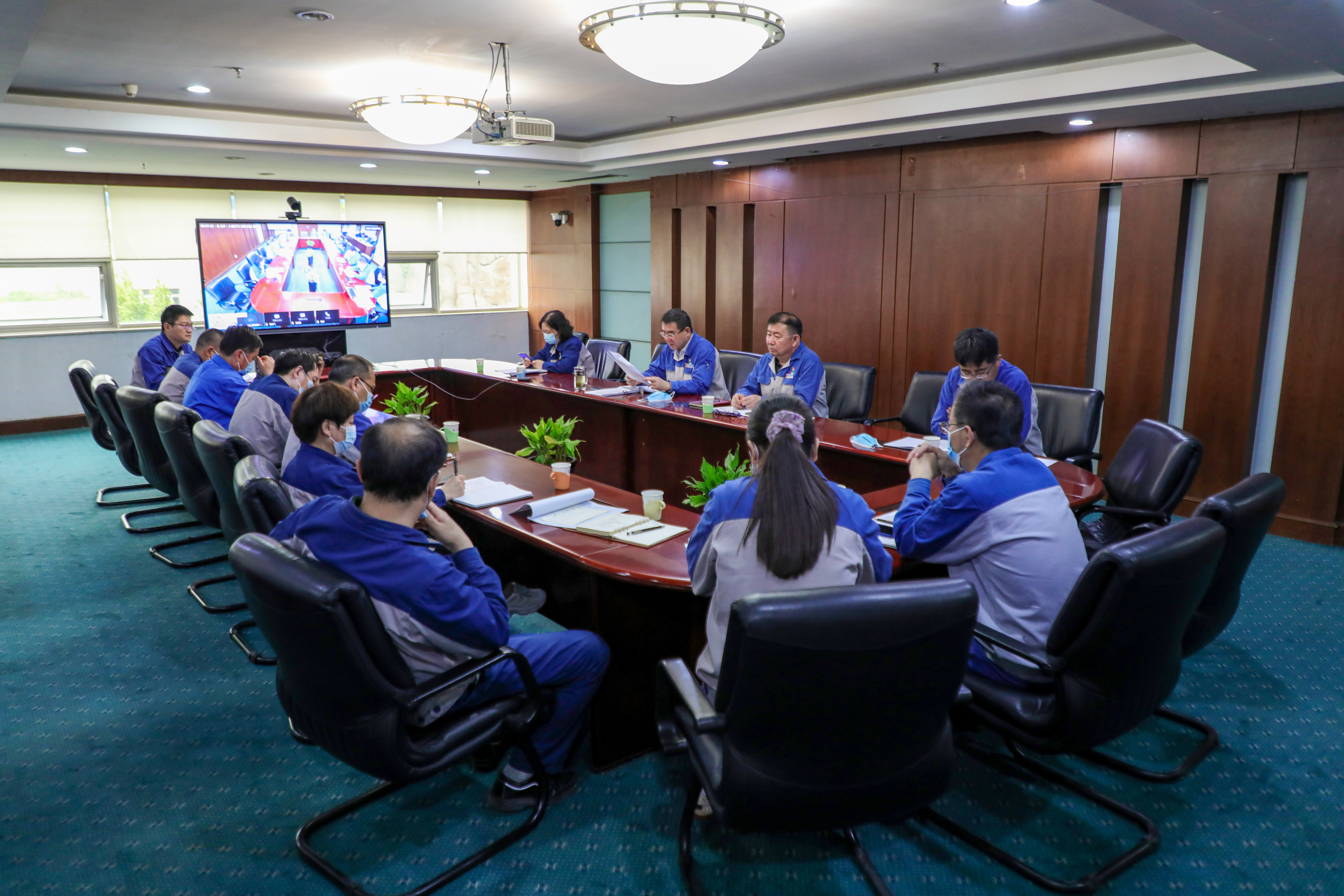 安彩高科召開(kāi)鄭州“7?20”特大暴雨災(zāi)害追責(zé)問(wèn)責(zé)案件以案促改工作動(dòng)員會(huì)